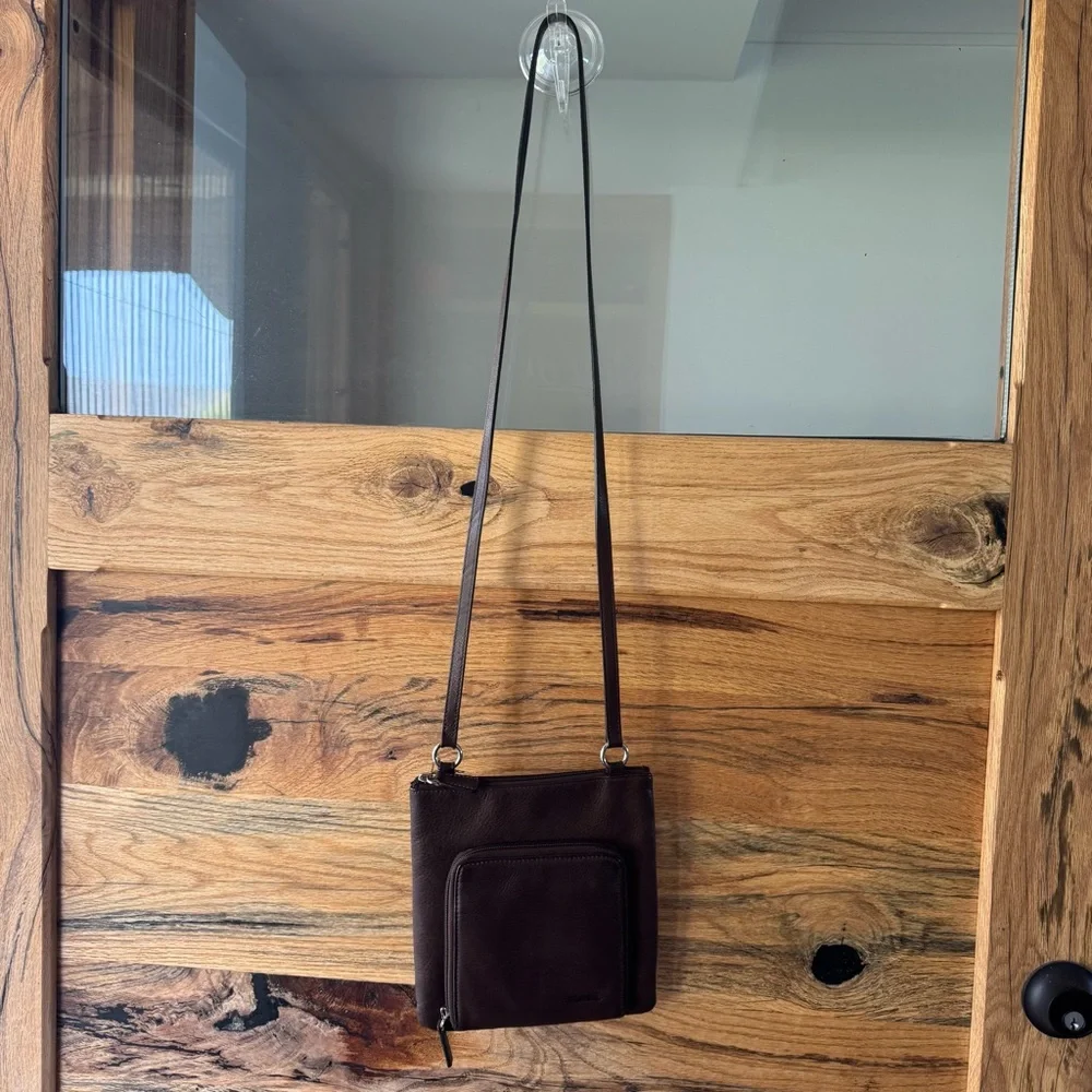 Fossil Brown Leather Messenger Bag with Adjustable Strap